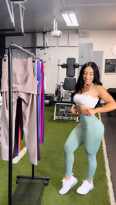 Essential Leggings